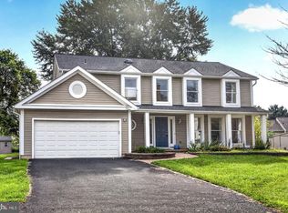 3894 Plum Run Ct, Fairfax, VA 22033