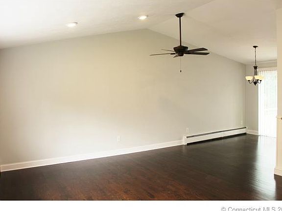 3rd image of 77 Wilson Ave