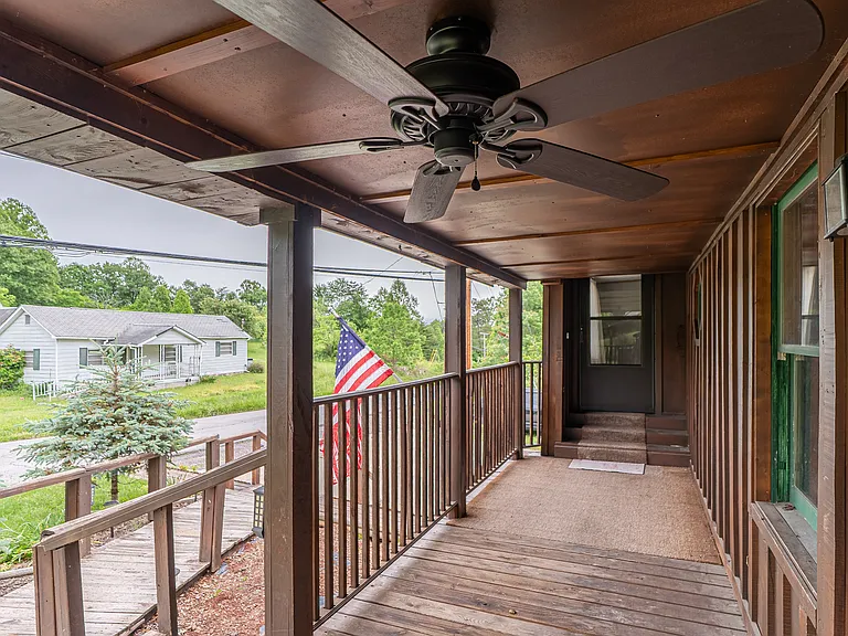 460 Lansing Edmond Rd — Photo 35