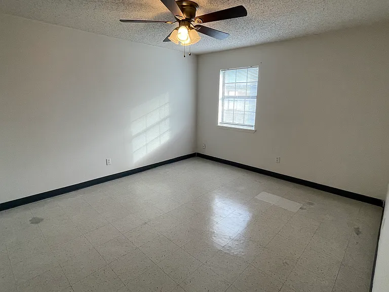 3801 Salinas Ave #13 — Photo 15