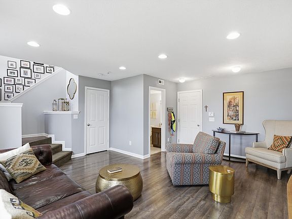 4th image of 2611 Manigault St