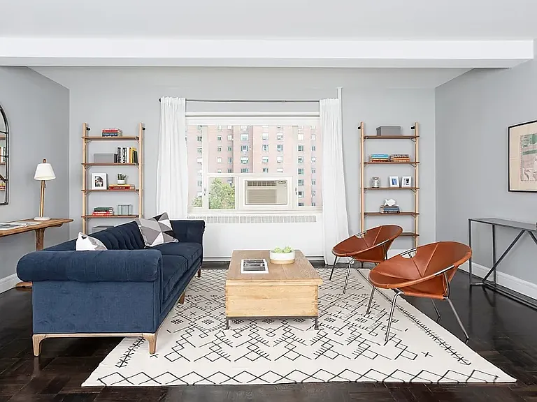 420 E 23rd St #3C — Photo 2
