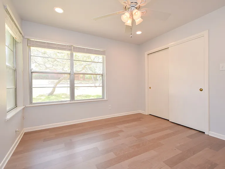 5003 Westview Dr — Photo 31