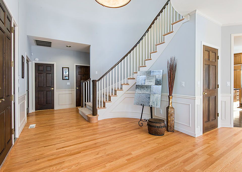 1st image of 10105 51st St NW