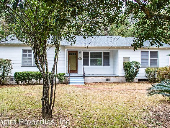 2nd image of 1204 Carraway St
