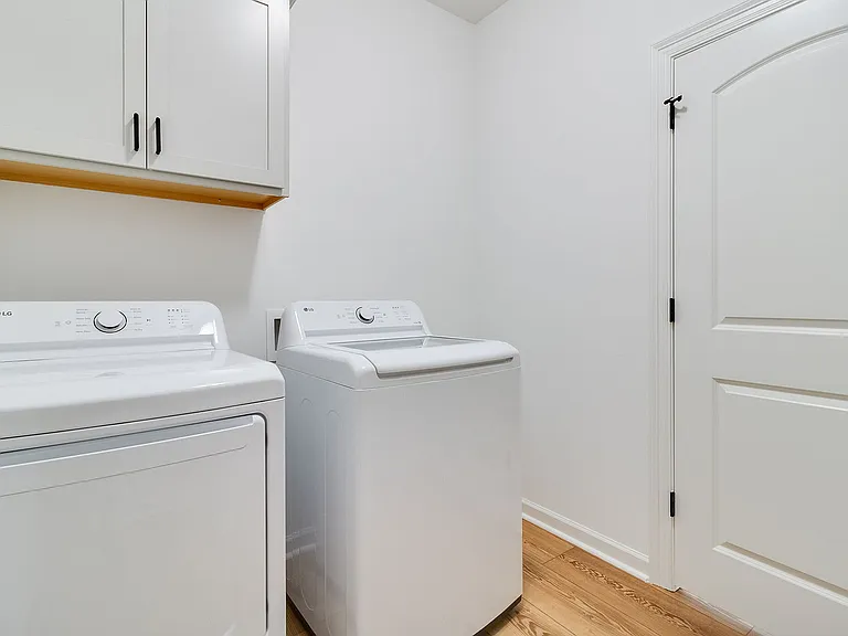 Washers and dryers included