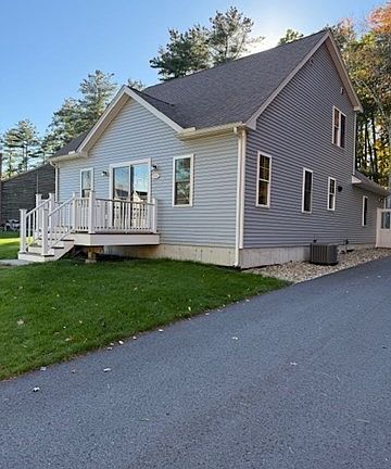 2nd image of 236 Snake Hill Rd