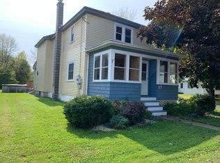 27 Champlain St, Rouses Pt, NY 12979