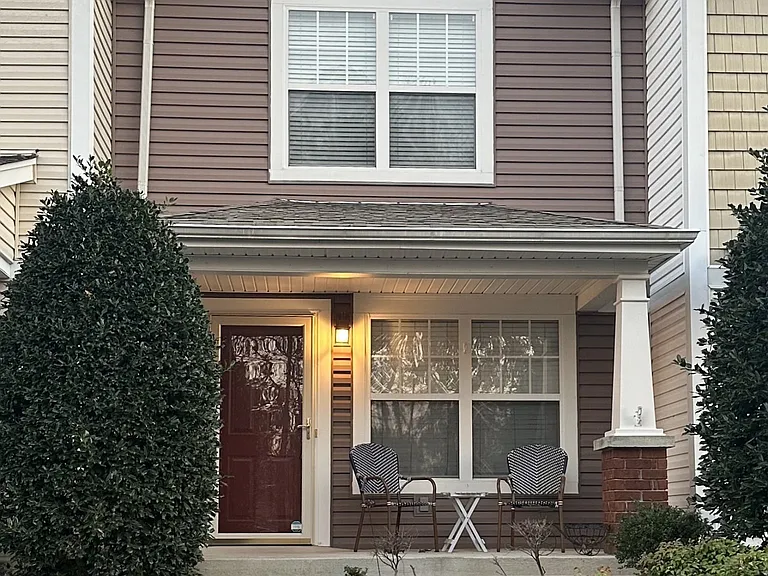 628 Flintlock Ct — Photo 2