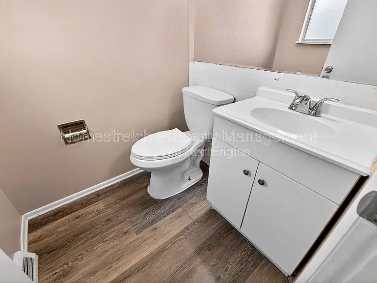 1310 Petite Dr — Photo 12
