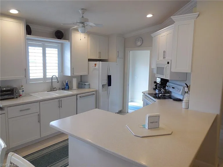 4238 Redonda Ln — Photo 4
