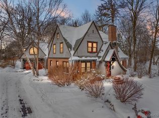 100 Ambergate Rd, Syracuse, NY 13214