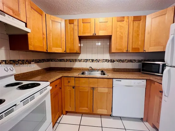 10878 Royal Palm Blvd #10878, Pompano Beach, FL 33065