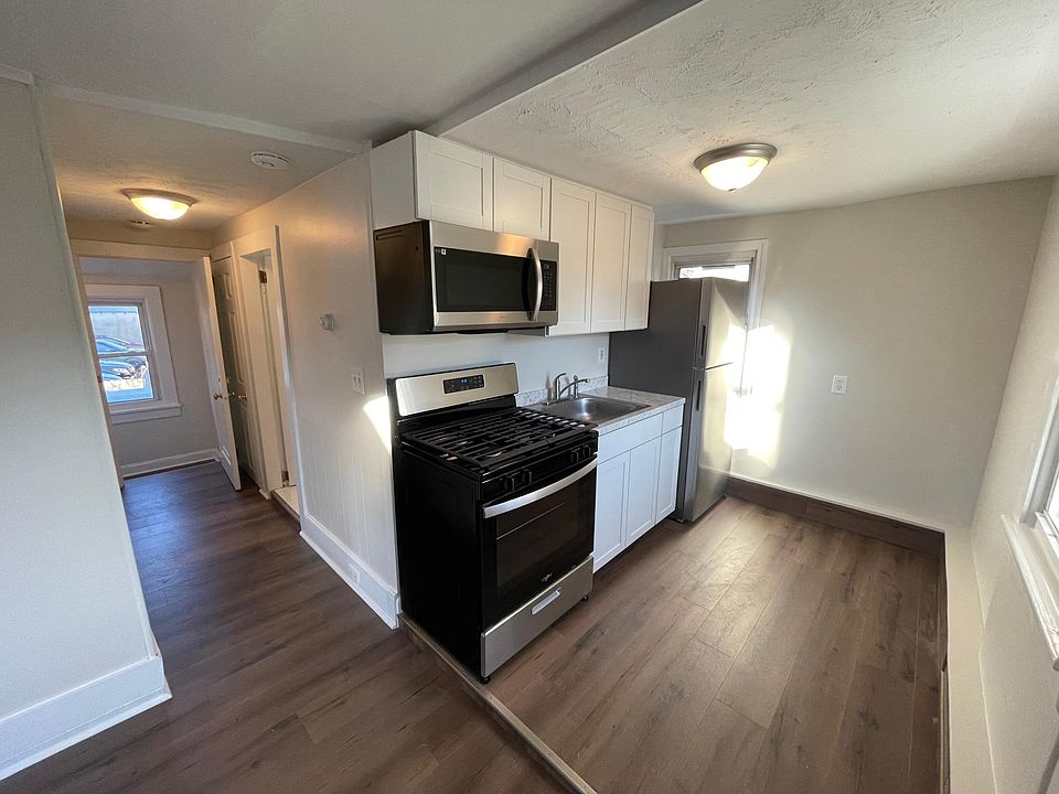 1st image of 11 Franklin Ave #2F