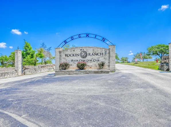 121 Asa Harold, Blanco, TX 78606