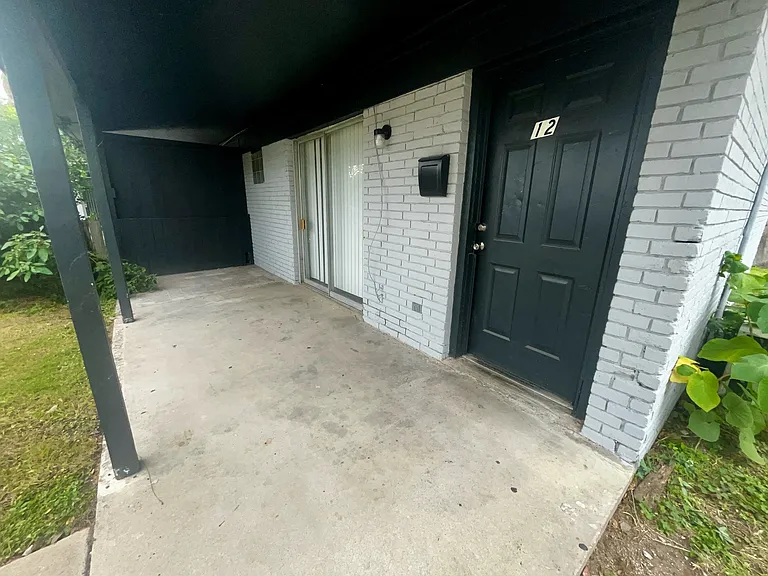 1101 Hibiscus Ave — Photo 2