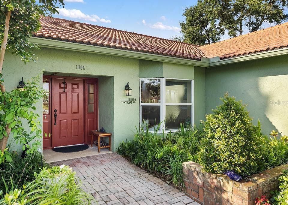 1st image of 1104 SORRENTO WOODS BOULEVARD