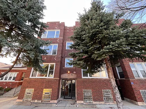 4050 N Richmond St #2 Photo 1