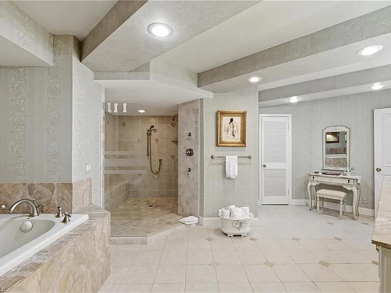 4041 Gulf Shore Blvd N #1007 — Photo 21
