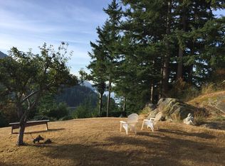 216 Viewcrest Rd, Bellingham, WA 98229