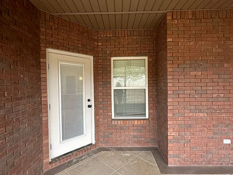 115 Hayley Dr — Photo 34