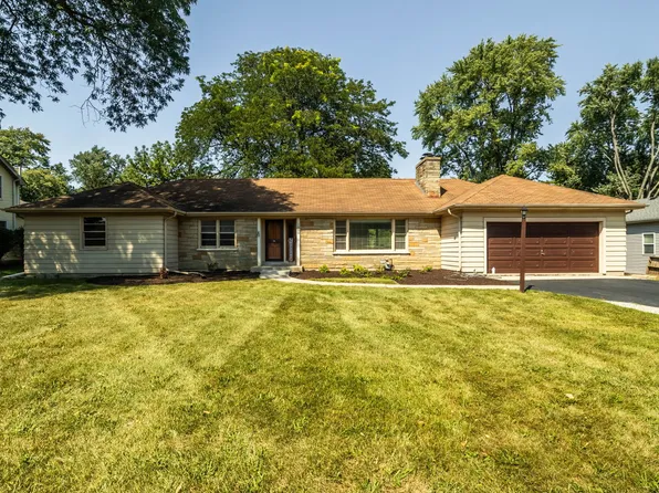 1500 W Euclid Ave, Arlington Heights, IL 60005