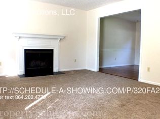 422 Laurel Tree Ln, Simpsonville, SC 29681