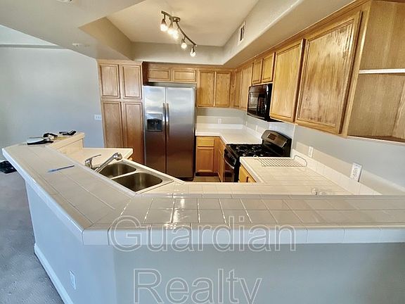 3rd image of 6916 Dorita Ave Unit 202