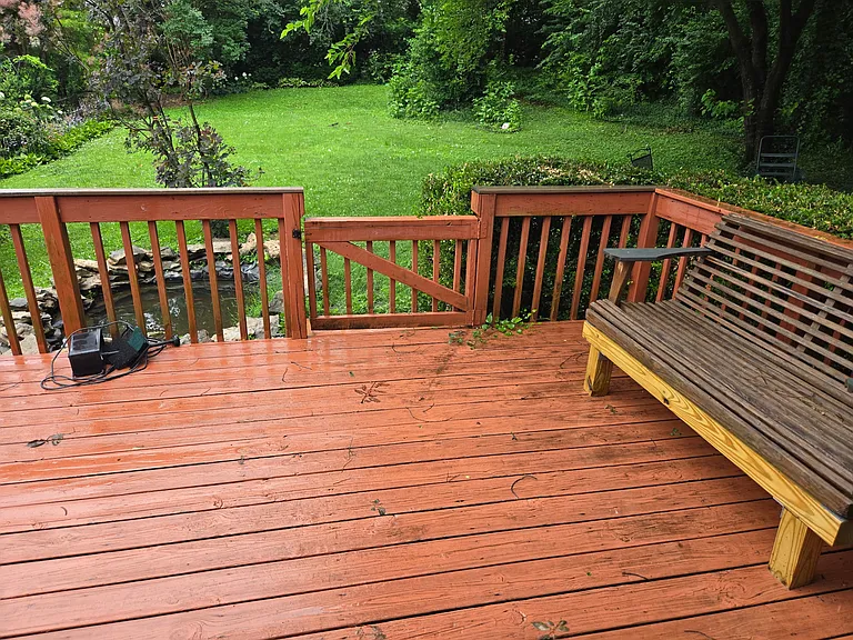 326 E Lowry Ln — Photo 13