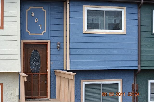 2nd image of 807 Noble Ct