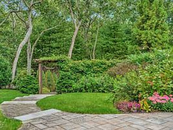 5th image of 87 Laurel Valley Dr