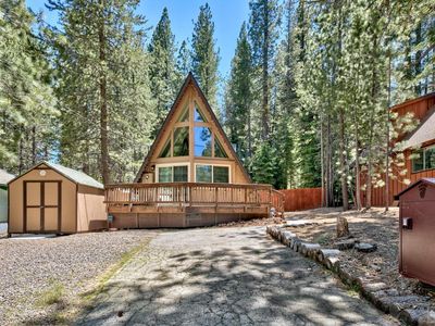 1530 Ojibwa St, South Lake Tahoe, CA, 96150