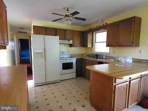 3rd image of 12422 Channelview Dr