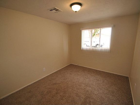 5th image of 5524 N 28th Dr