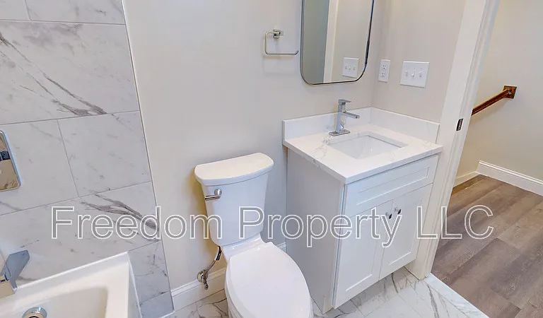 130 Center St #2 — Photo 7