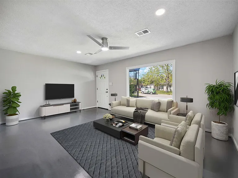 5206 Willow Glen Dr — Photo 4