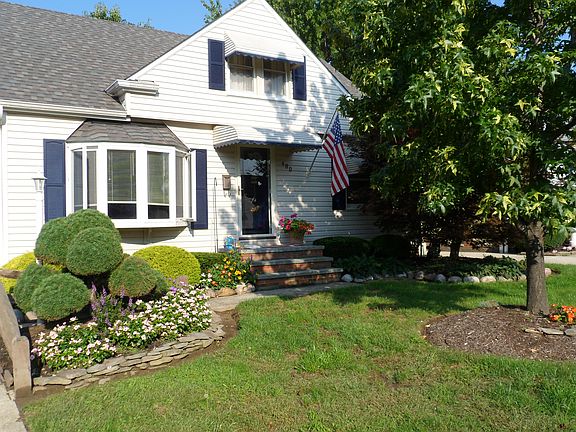 2nd image of 400 Beechwood Dr