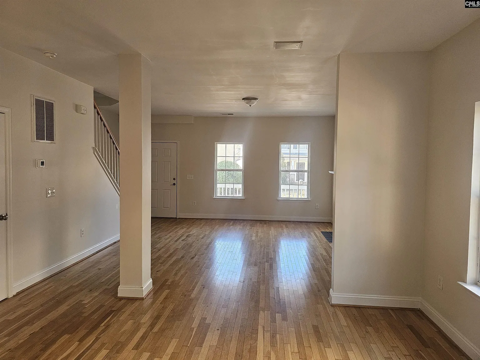 3 bed, 1427 sqft, $2,250 — Photo 3