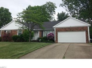 587 San Moritz Dr, Akron, OH 44333