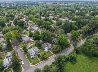 805 Ashbourne Rd, Cheltenham, PA 19012