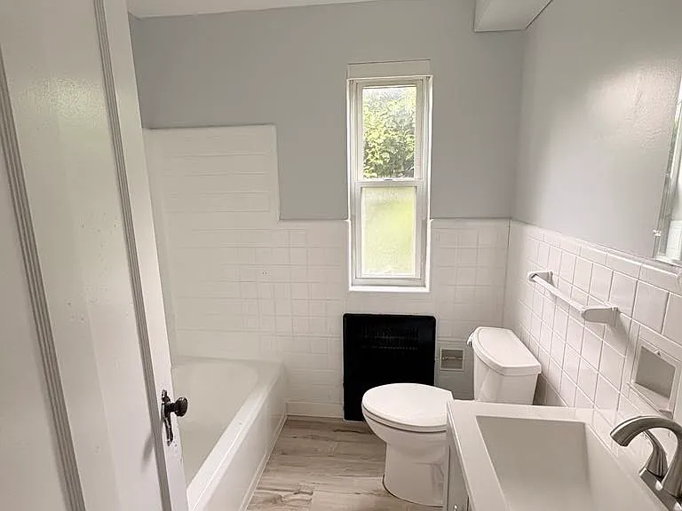 7169 Reading Rd #2 — Photo 4