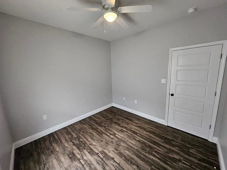 207 Lacey Eden Ln — Photo 24