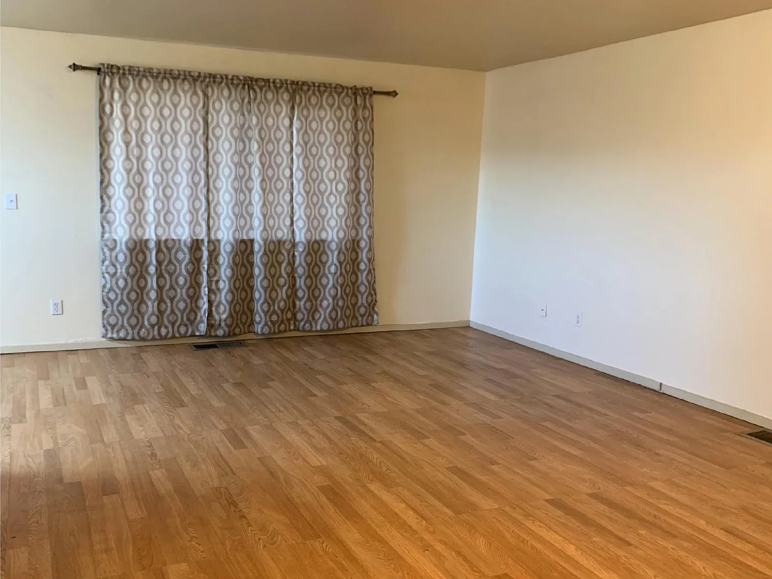 2090 Patton — Photo 2