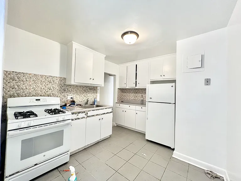 2752 Homecrest Ave #408 — Photo 3