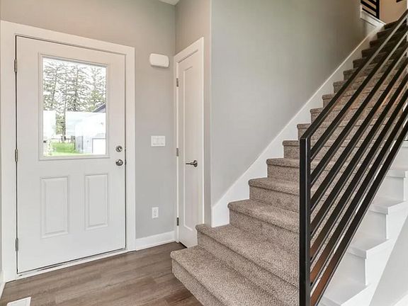 3rd image of 8864 Primo Ln