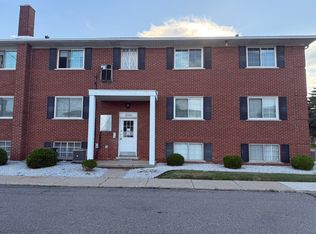 8260 Crestview Dr #C4, Sterling Heights, MI 48312