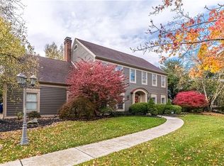 1016 James Ln, Gibsonia, PA