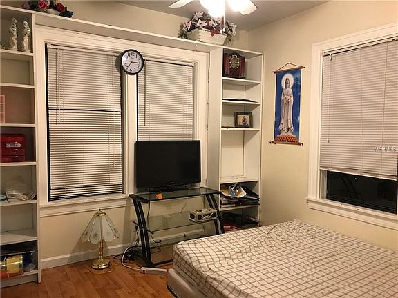 5th image of 2646 35th Ave N