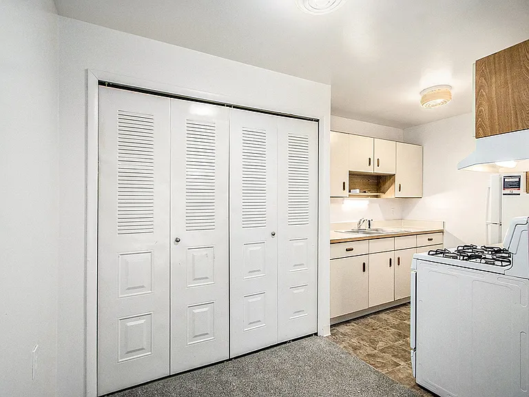 Concord Place Apartments — Photo 15