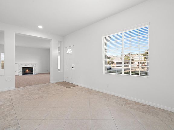 4th image of 221 Cabrillo St #A